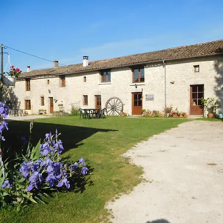 Chatenet Bed & Breakfast 3*