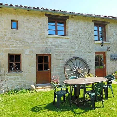 Chatenet Bed & Breakfast Sauzé-Vaussais