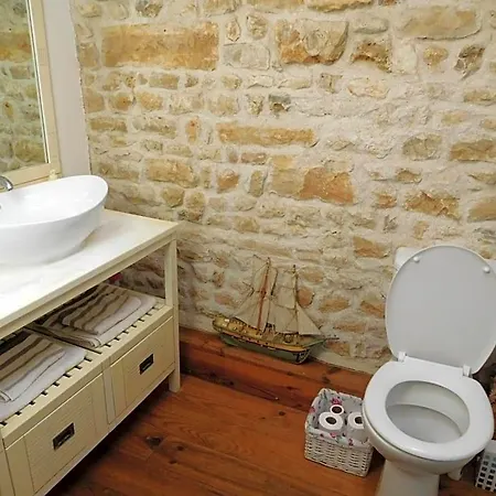 Chatenet Bed & Breakfast 3*