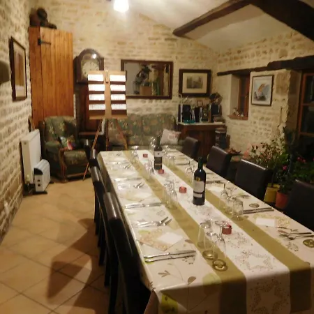 Chatenet Bed & Breakfast