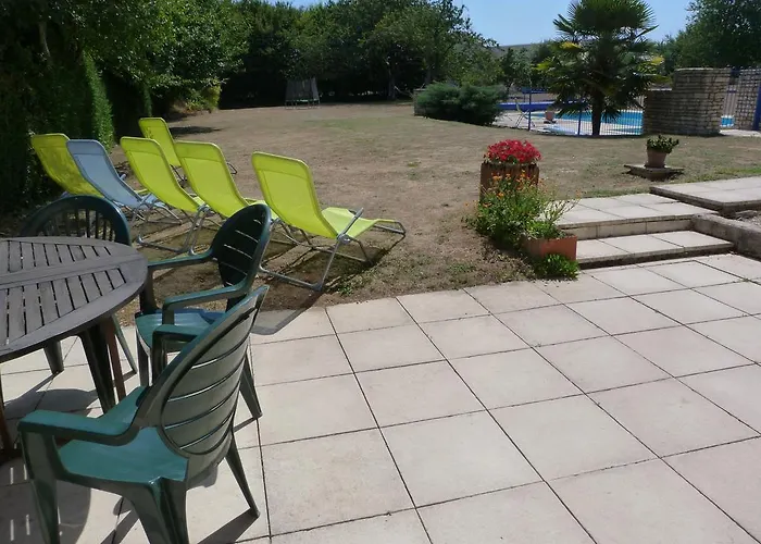 住宿加早餐酒店 夏特内住宿加早餐旅馆 3*