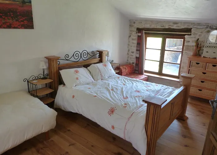 夏特内住宿加早餐旅馆 Sauzé-Vaussais